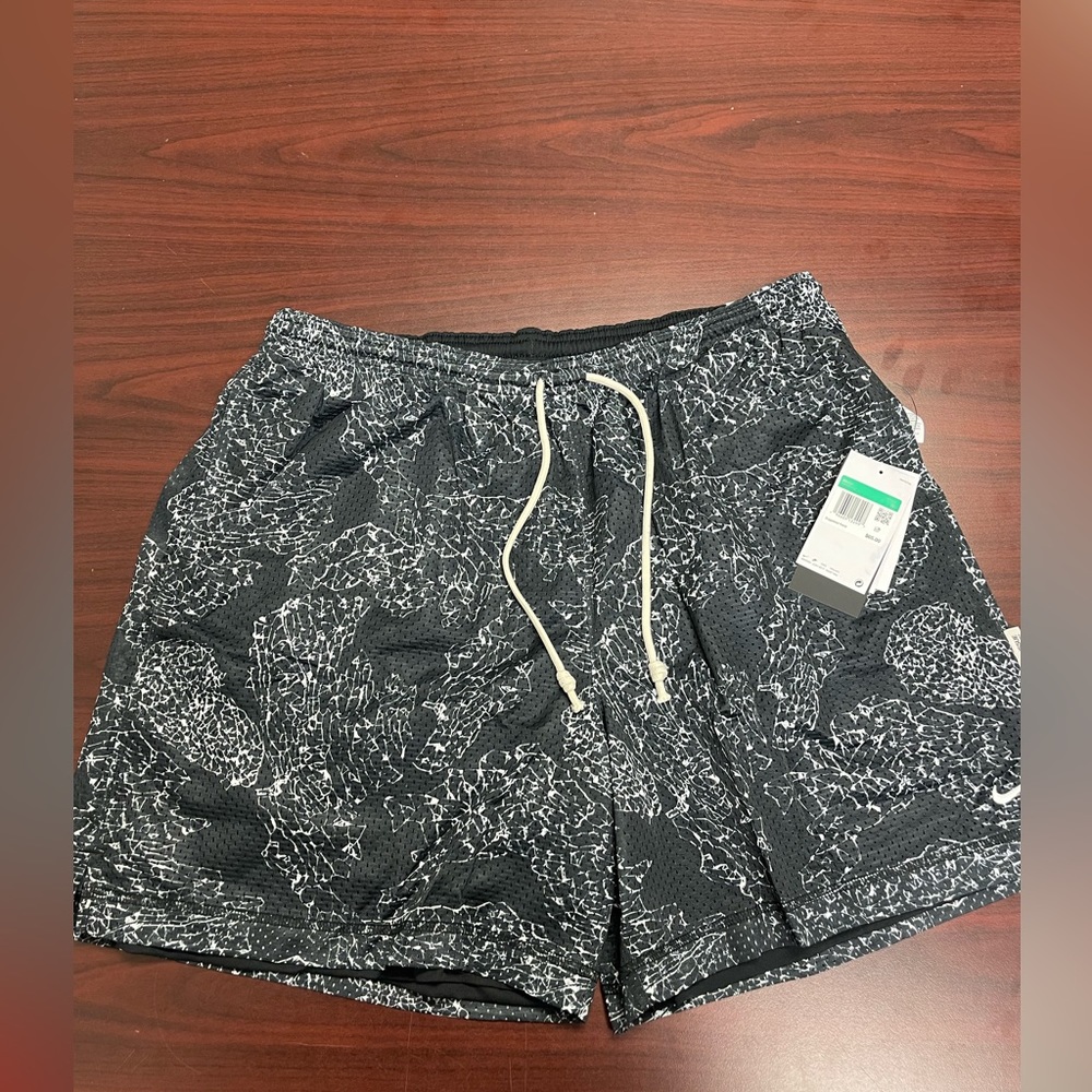 NIKE Dri-Fit “Standard Issued” 6” Reversible Shorts NEW Men’s Size XL FB6915-010